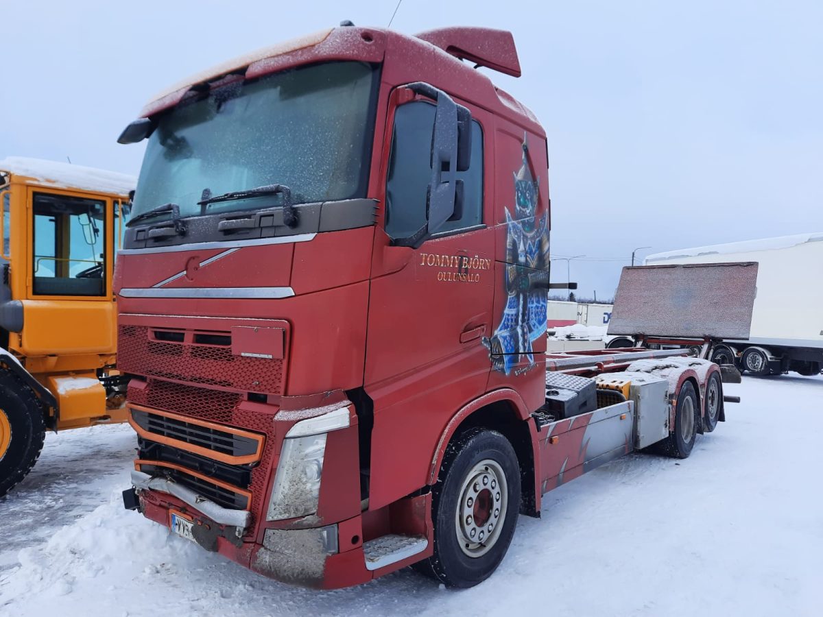 VOLVO FH-13 6X2