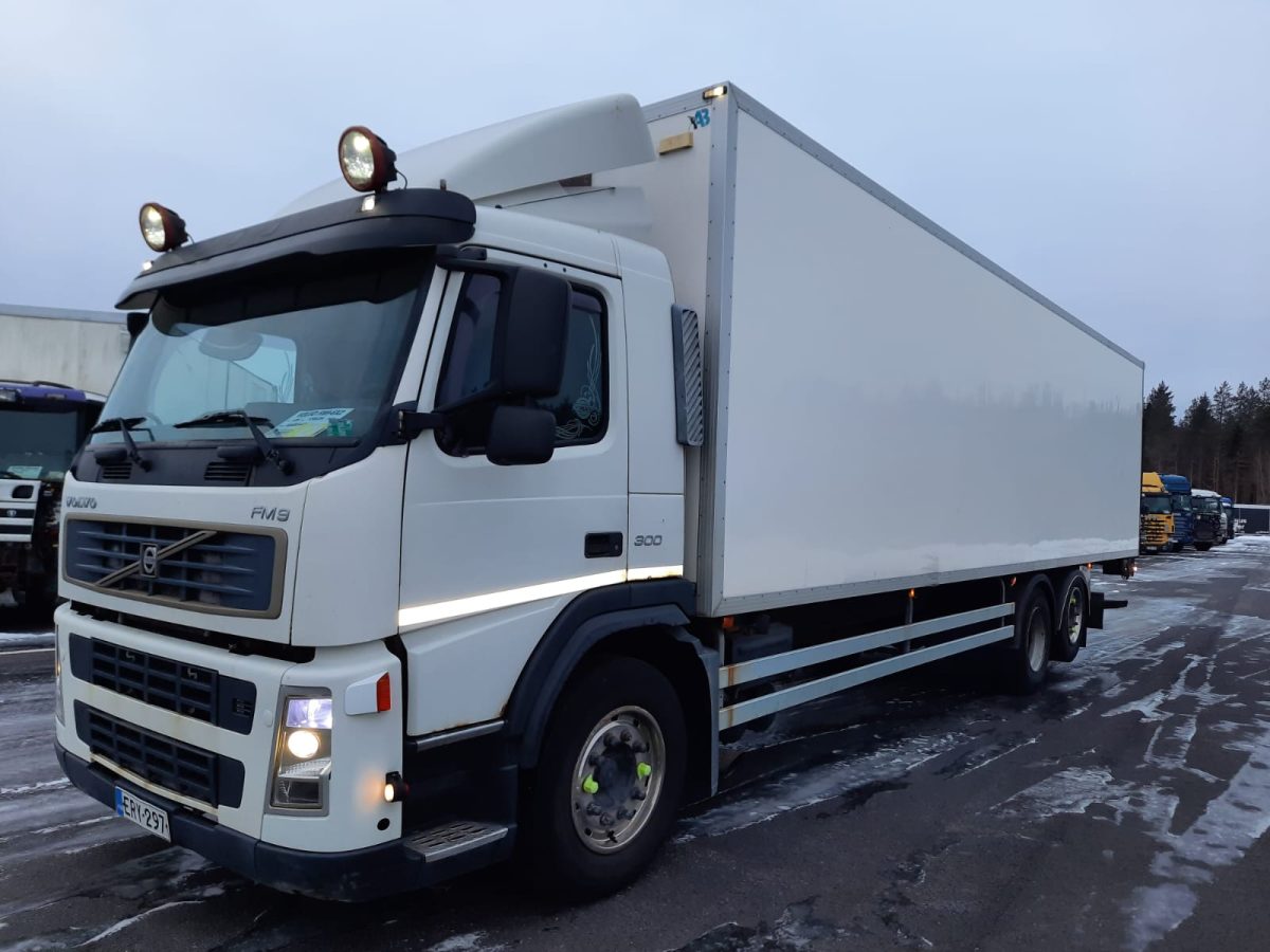 VOLVO FM-9 6X2 6000