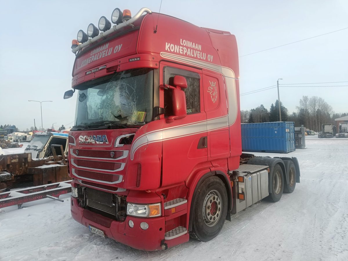 SCANIA R-560 6X2