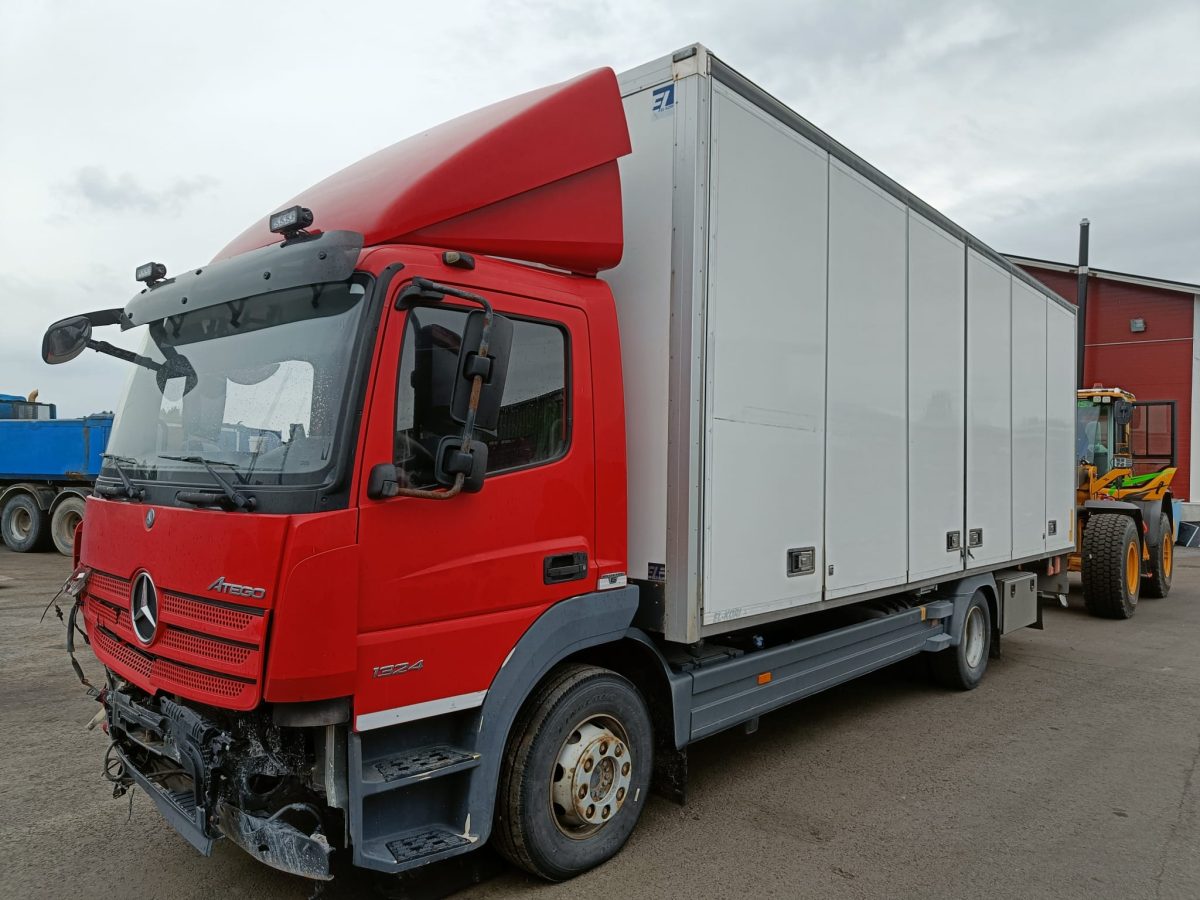 MERCEDES-BENZ ATEGO 4x2