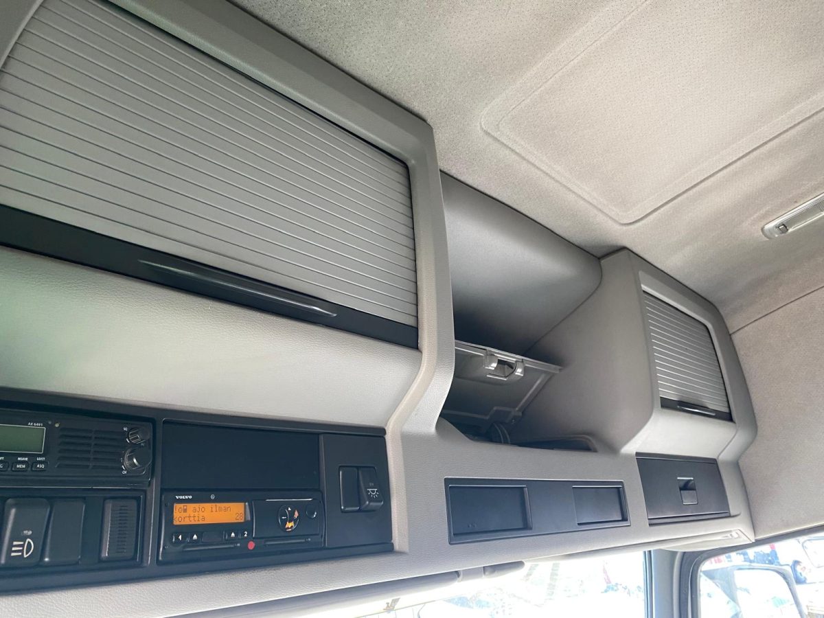 VOLVO FM-13 6x2 4800 - Image 19