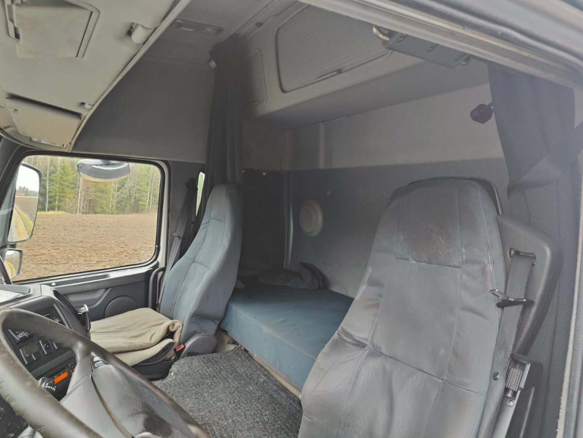 VOLVO FM-13 6x2 5400 - Image 15
