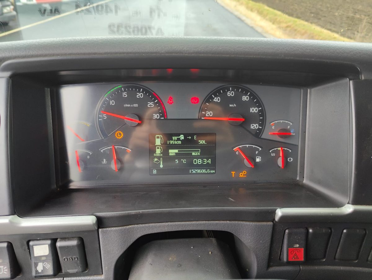 VOLVO FM-13 6x2 5400 - Image 19