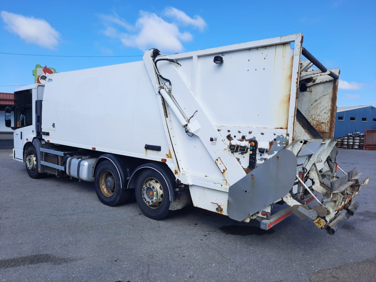 MERCEDES-BENZ ECONIC 2635 6X2*4 3900 - Image 4