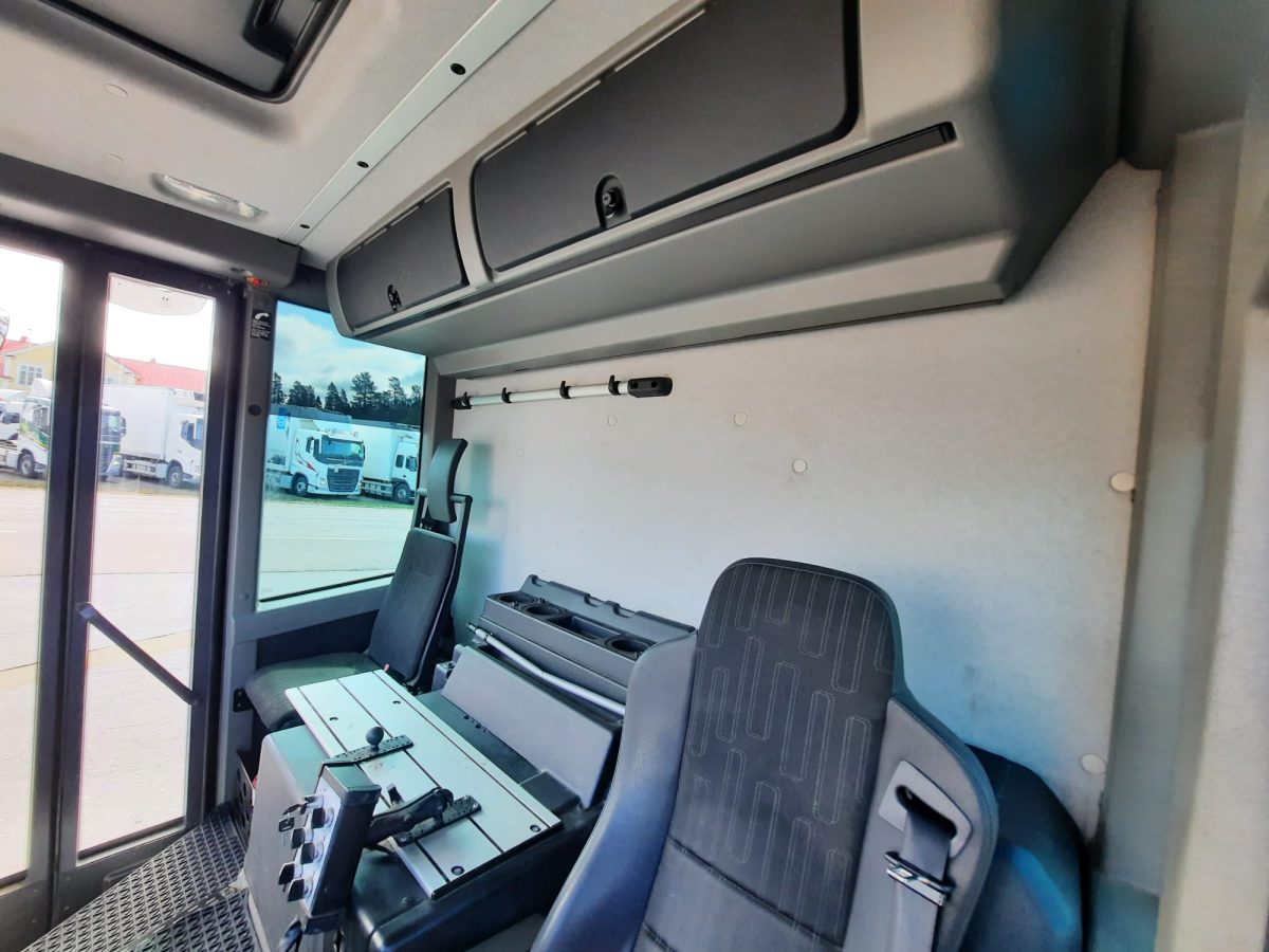 MERCEDES-BENZ ECONIC 2635 6X2*4 3900 - Image 9