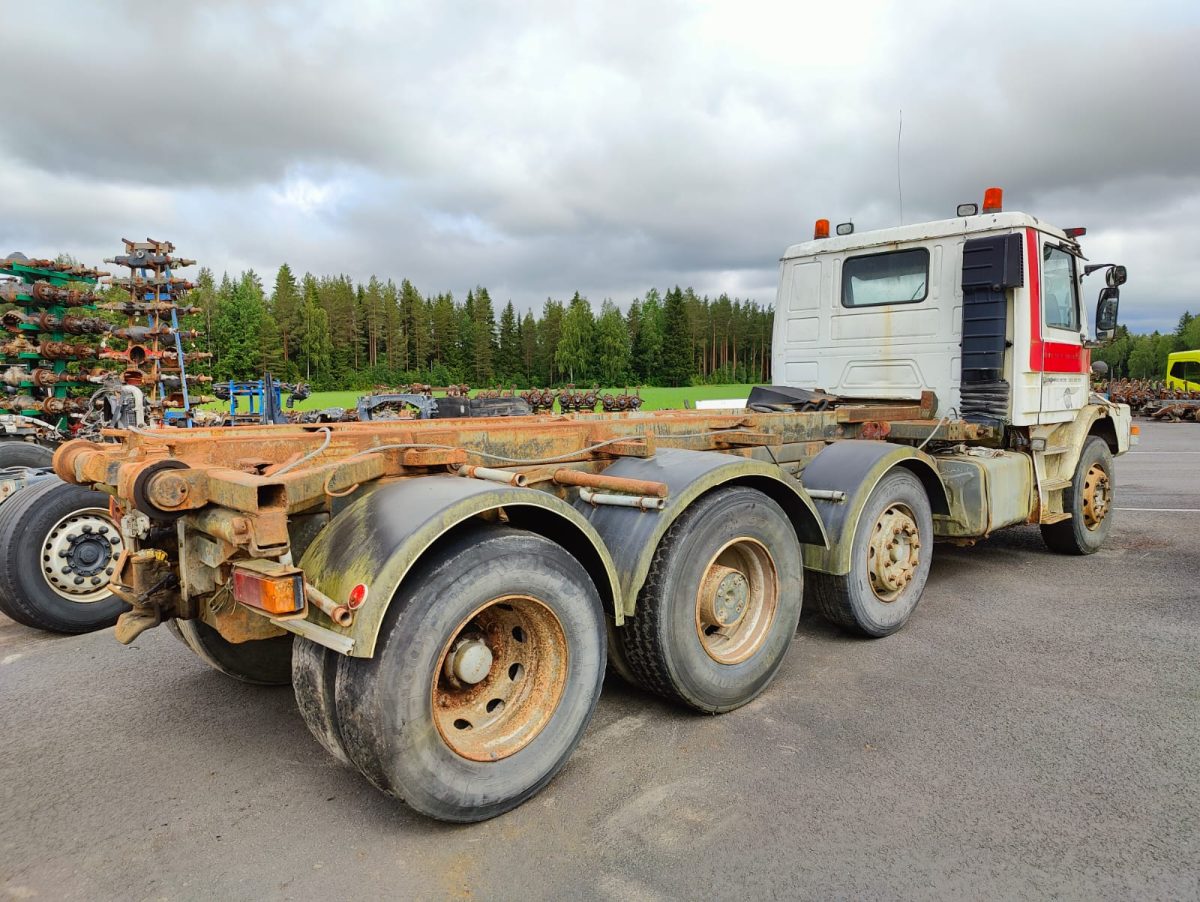 SCANIA T113H 8X2 - Image 3