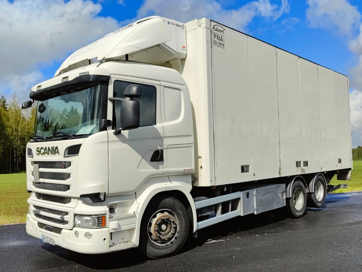 SCANIA R-520 6x2 4700