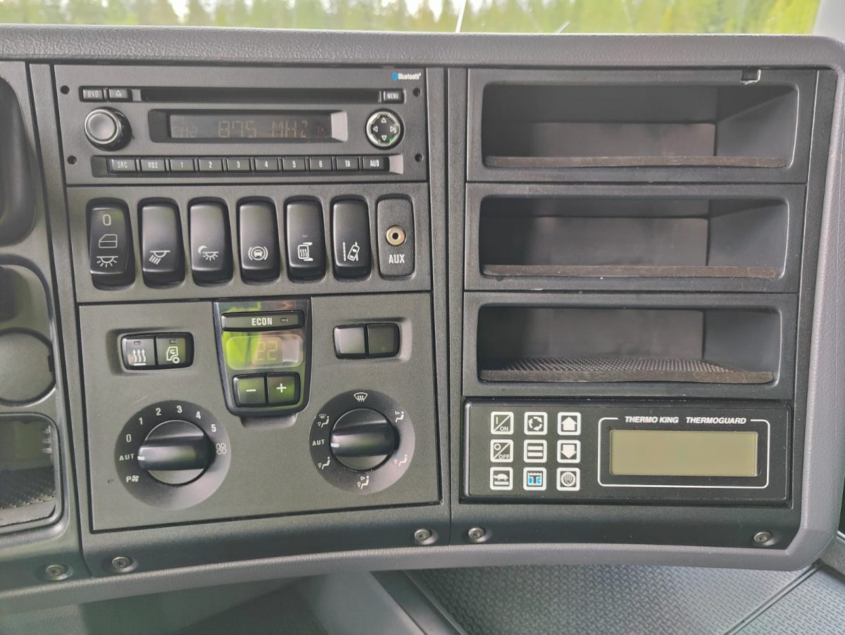 SCANIA R-520 6x2 4700 - Image 16