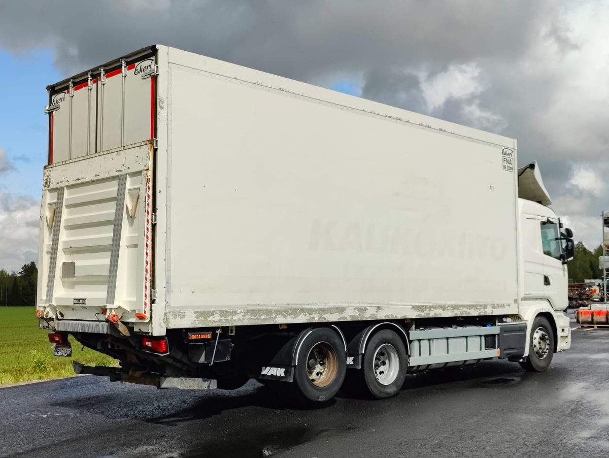 SCANIA R-520 6x2 4700 - Image 4