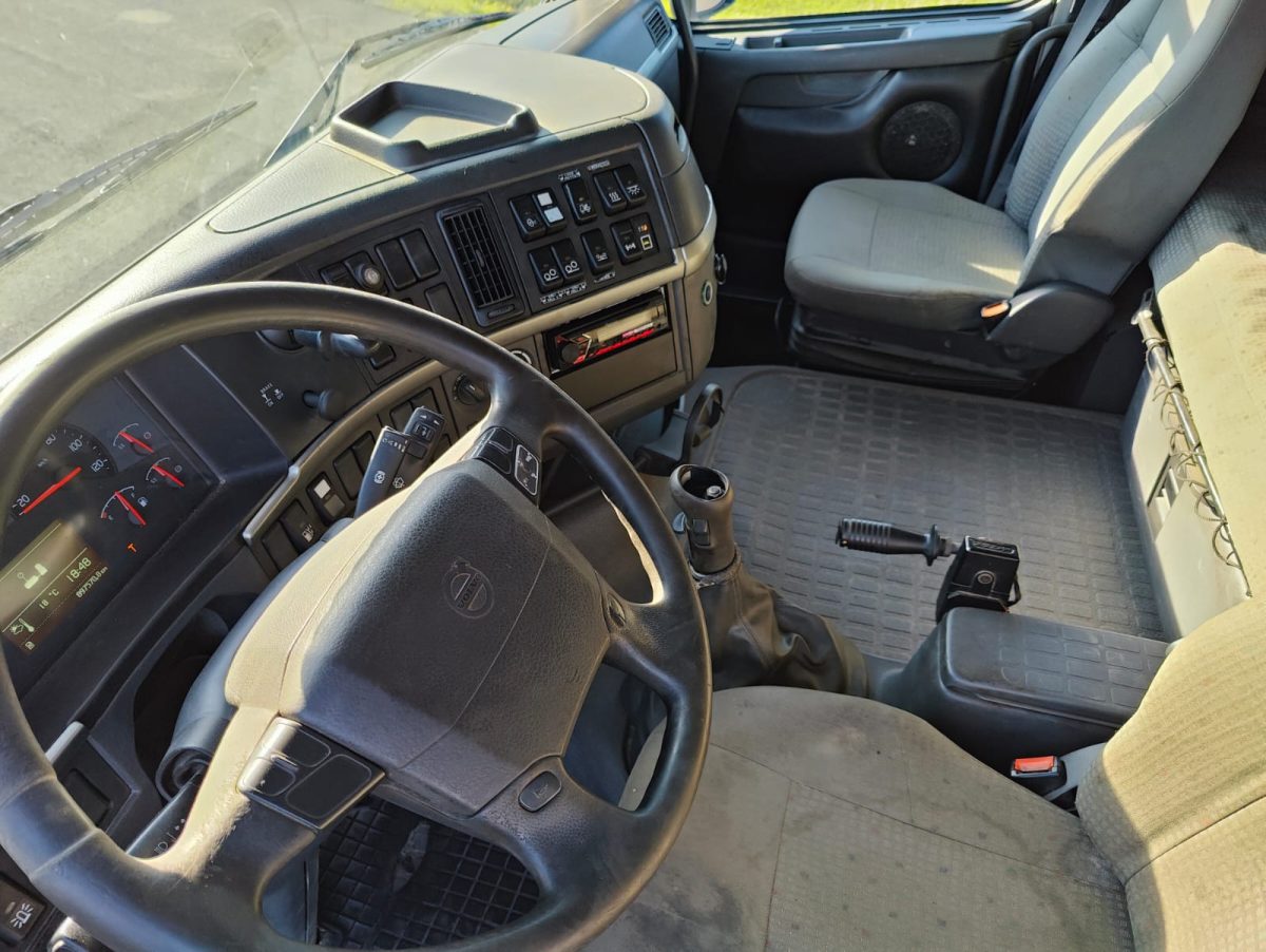 VOLVO FH-12 10x4 5650 - Image 12
