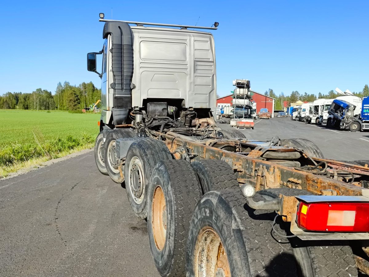VOLVO FH-12 10x4 5650 - Image 7