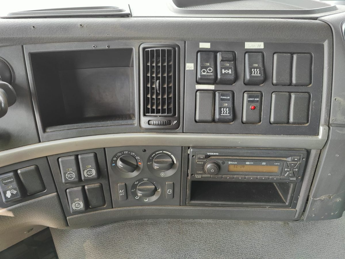 VOLVO FM-13 6X2 4800 - Image 18