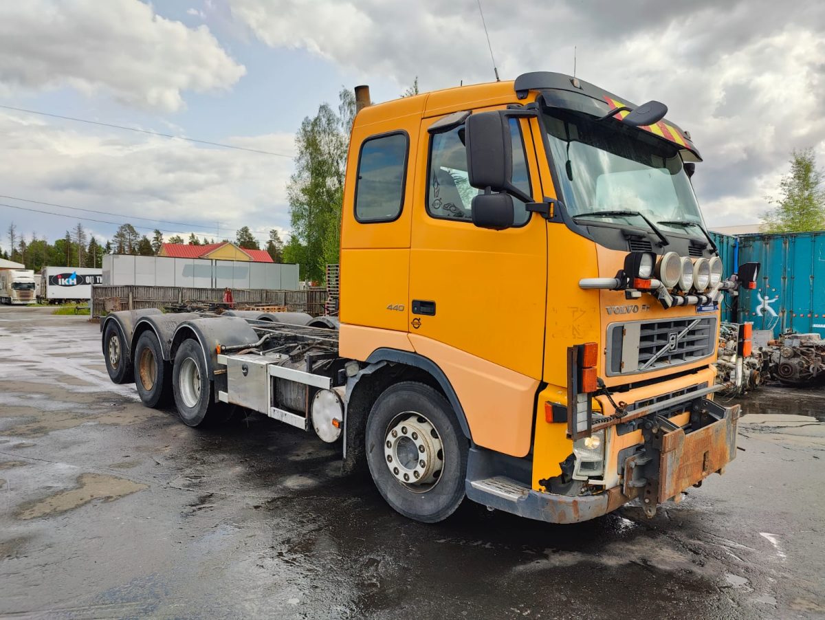 VOLVO FH-440 8X4 - Image 2