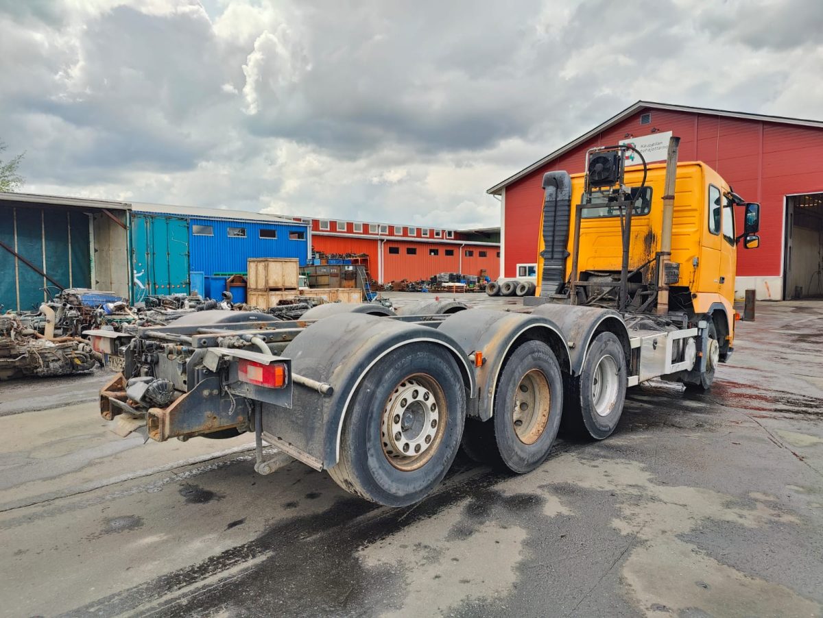 VOLVO FH-440 8X4 - Image 3