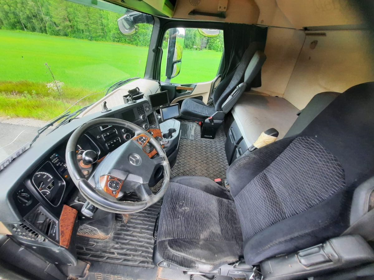 MERCEDES-BENZ ACTROS 2551 6x2 4900 - Image 8