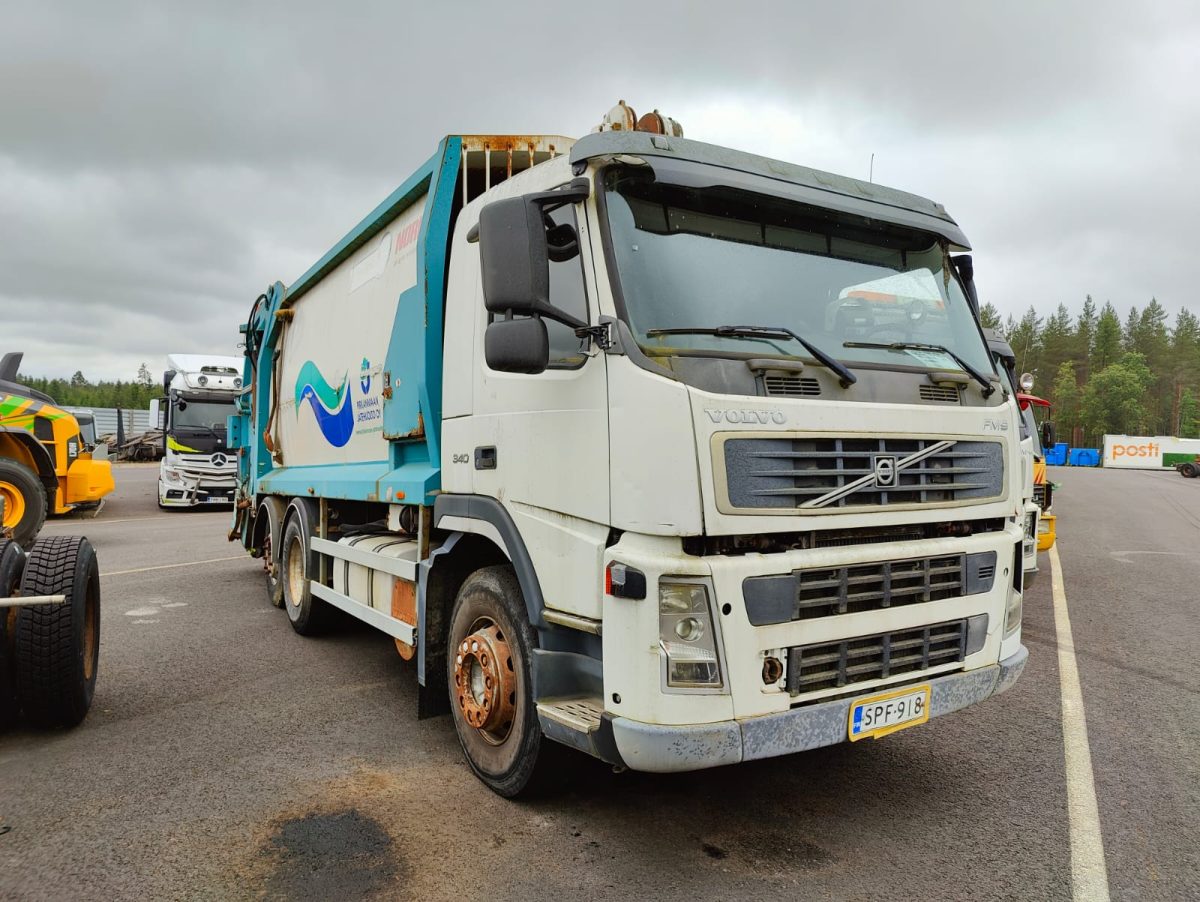 VOLVO FM-9 6X2 - Image 2