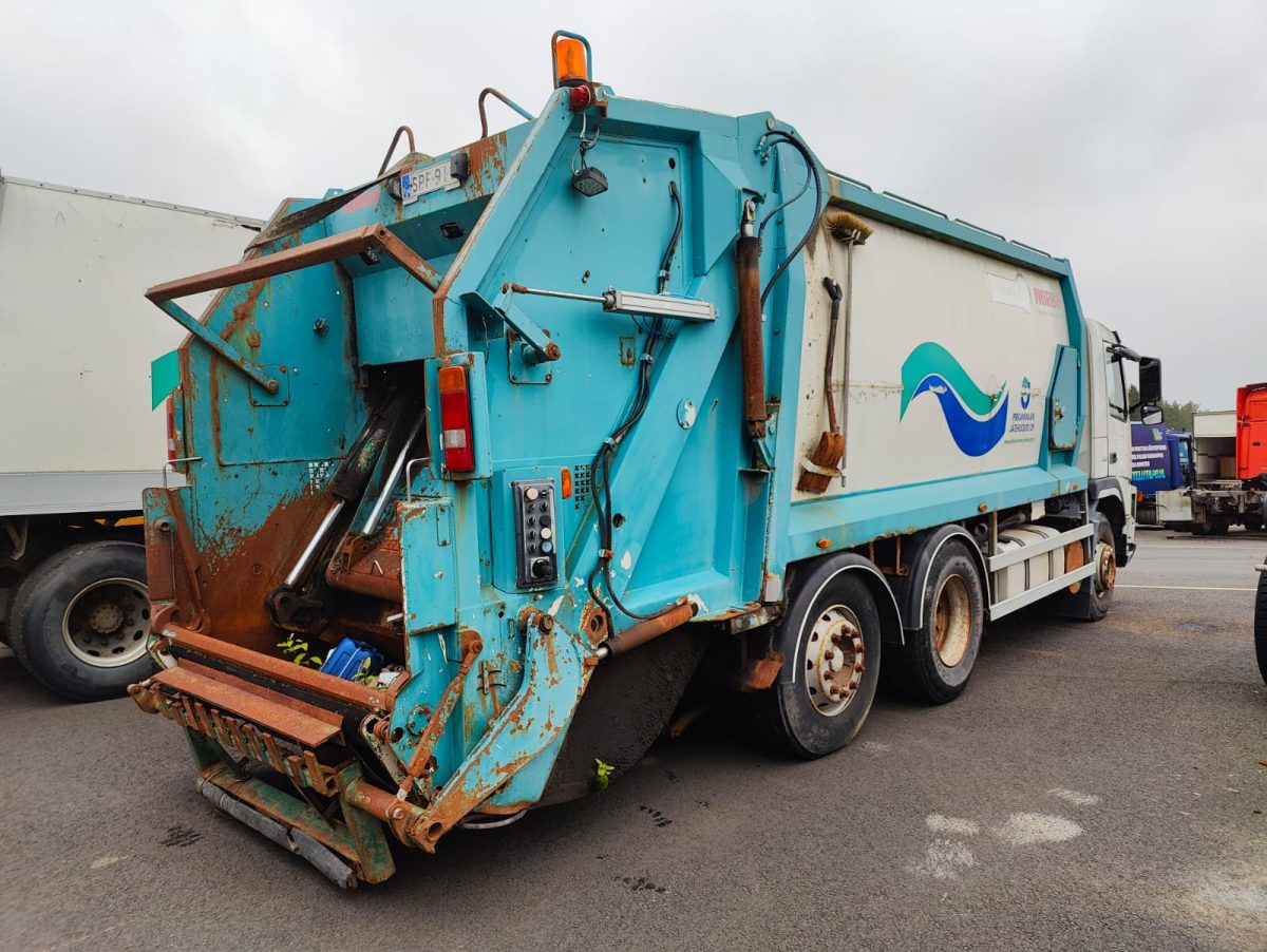 VOLVO FM-9 6X2 - Image 3