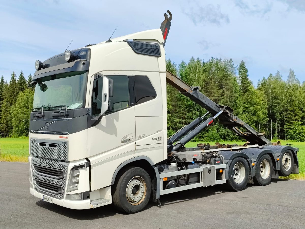 VOLVO FH-16 650 8x4 3700