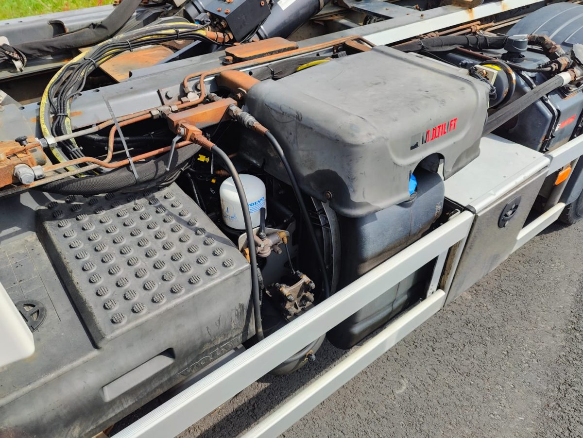 VOLVO FH-16 650 8x4 3700 - Image 11