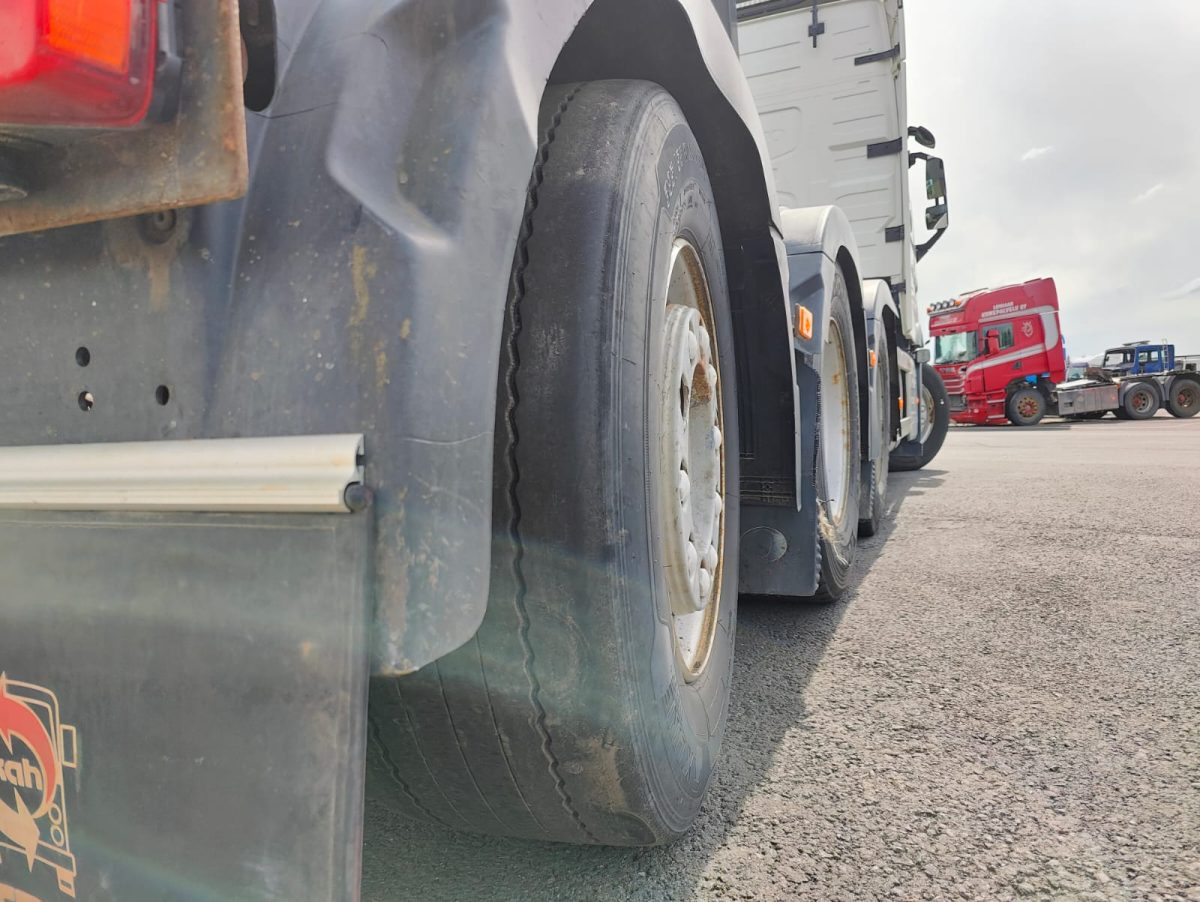 VOLVO FH-16 650 8x4 3700 - Image 15