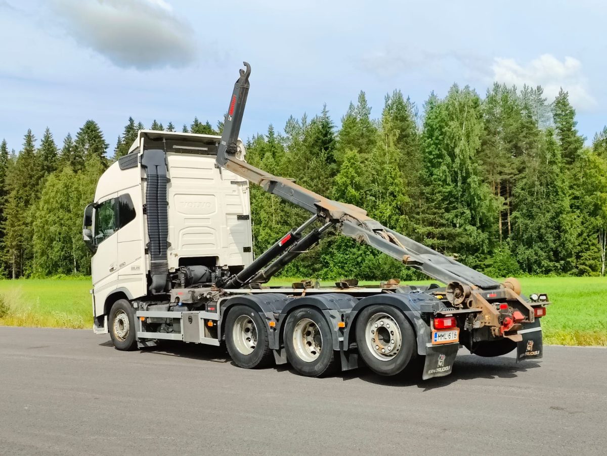 VOLVO FH-16 650 8x4 3700 - Image 3