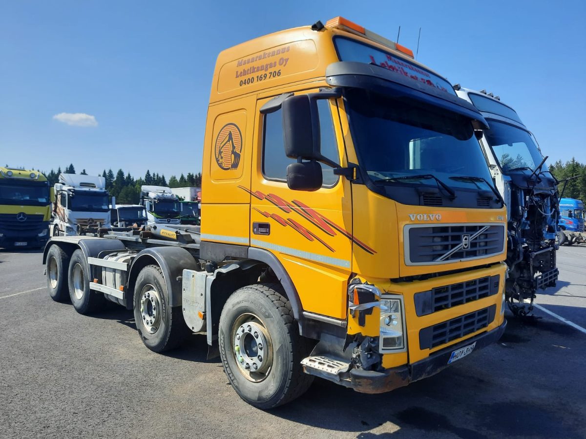 VOLVO FM 8X4 - Image 2