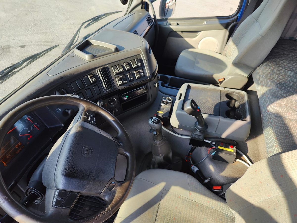 VOLVO FM-460 8X2 4600 - Image 21
