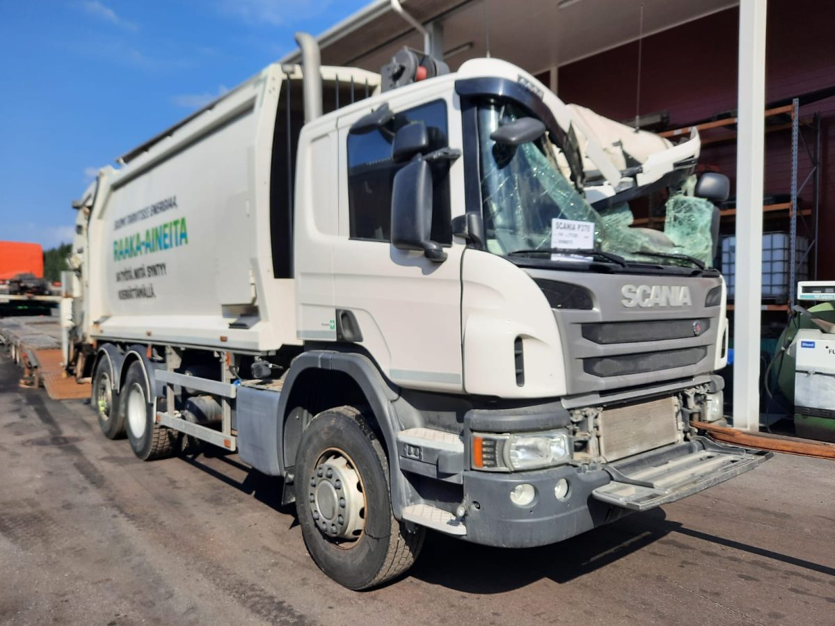 SCANIA P-370 6X2 - Image 2