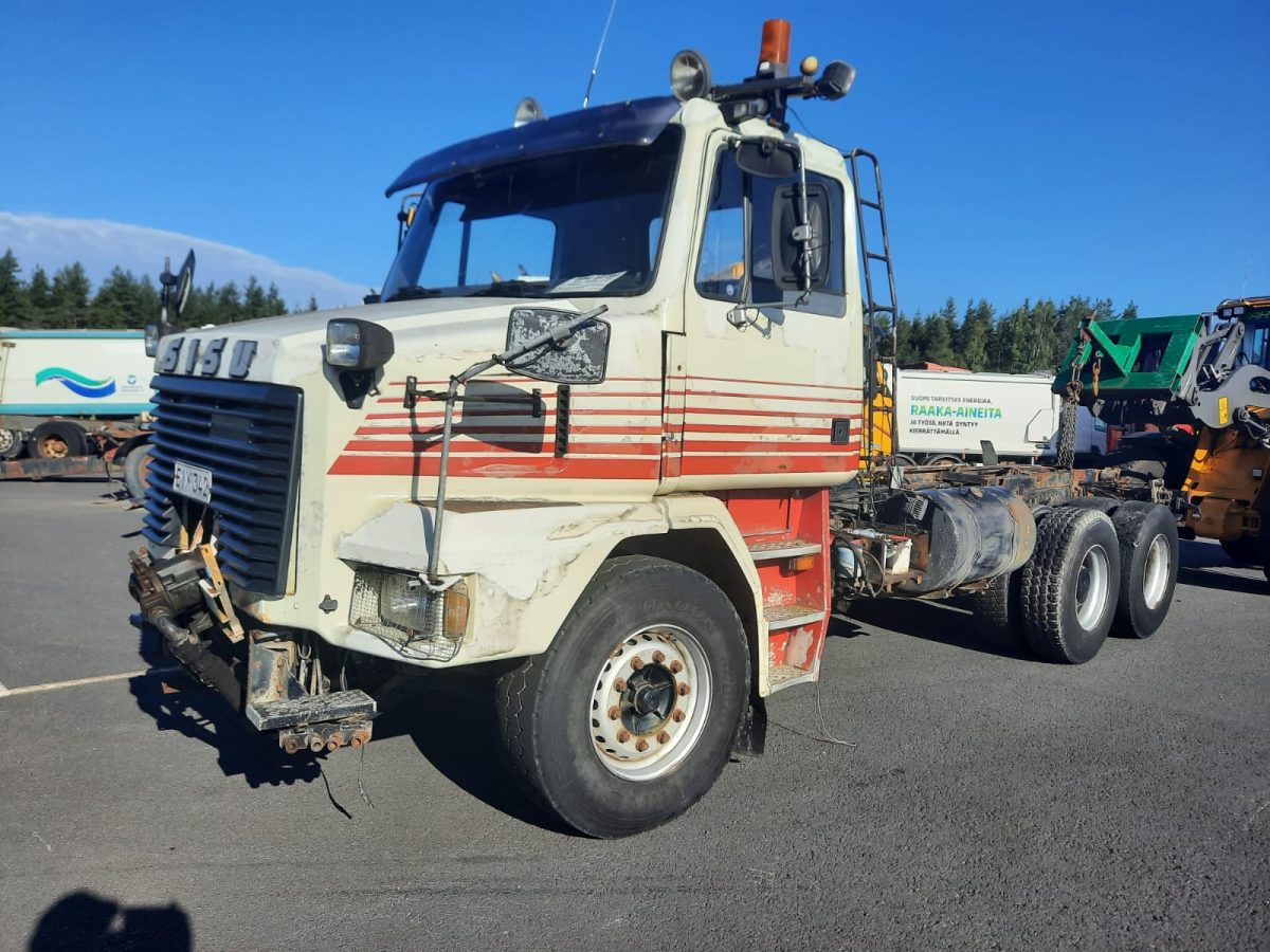SISU SR260 6x2