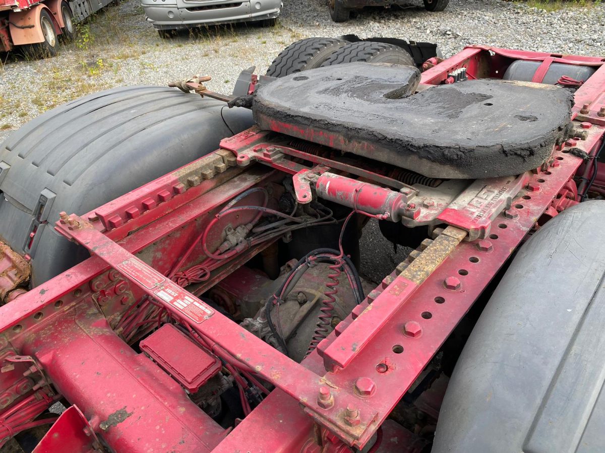SCANIA R-560 6X2 3100 - Image 10