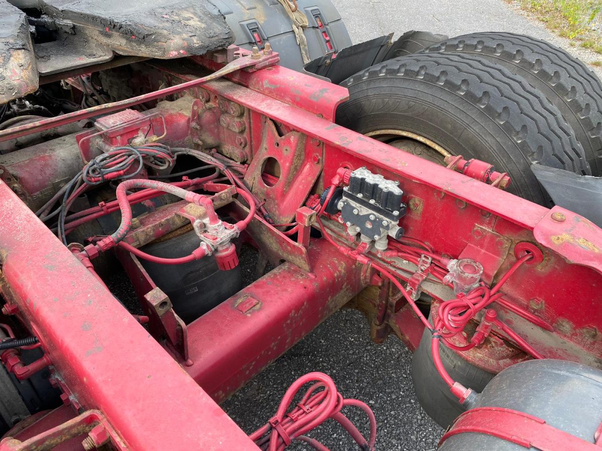 SCANIA R-560 6X2 3100 - Image 12