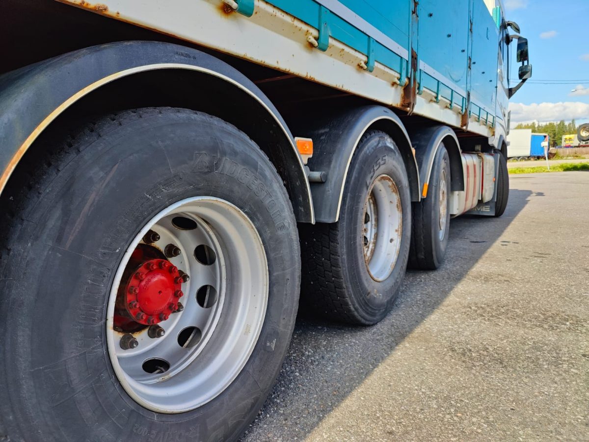 VOLVO FH-16 750 8X4 4900 - Image 12