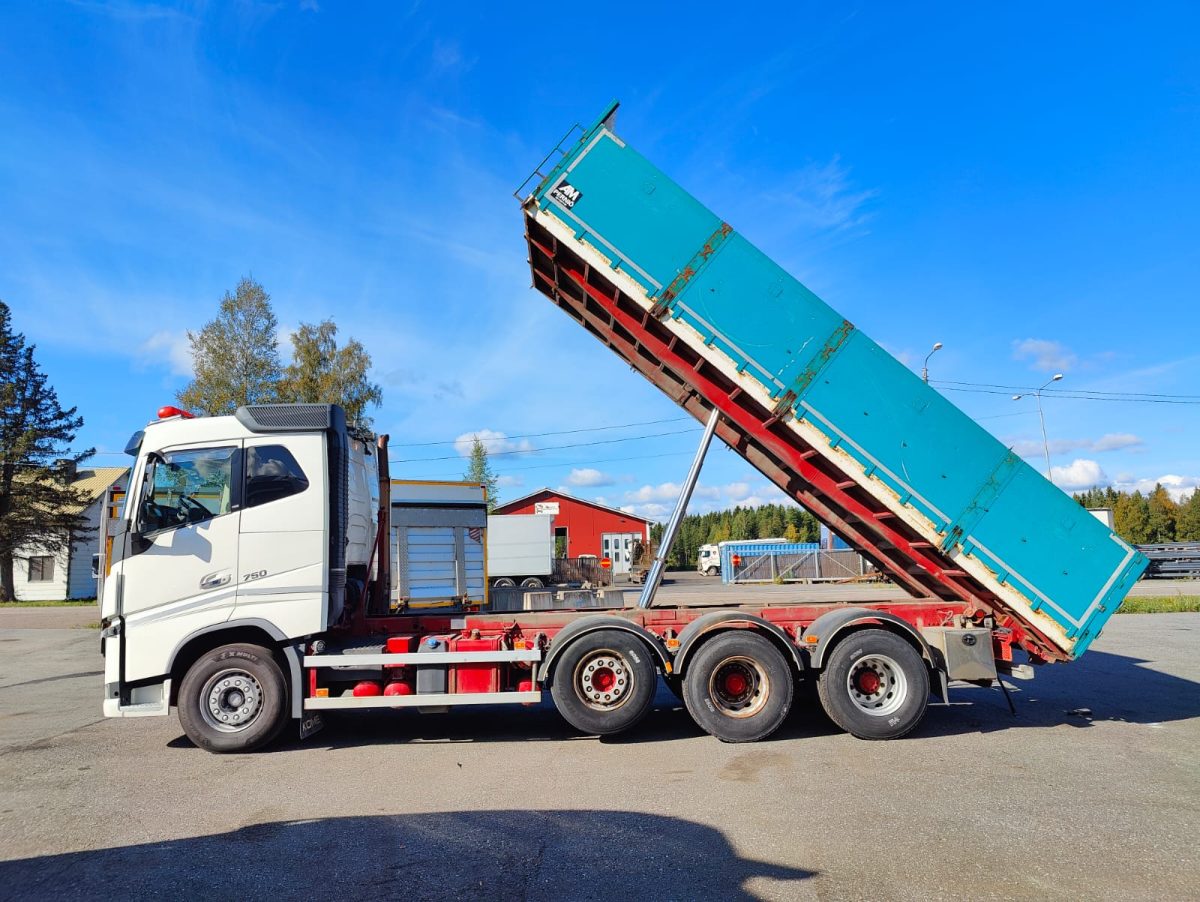 VOLVO FH-16 750 8X4 4900 - Image 6