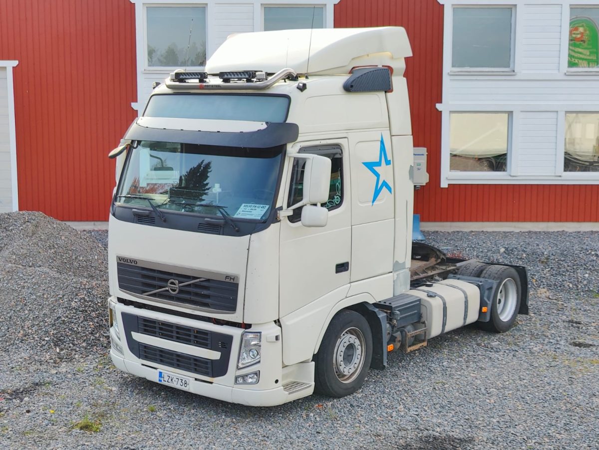 VOLVO FH-13 4X2 3700