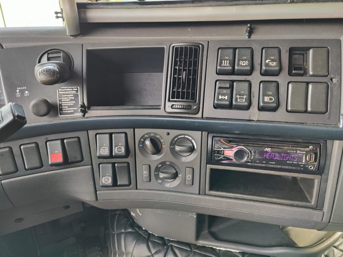 VOLVO FH-13 4X2 3700 - Image 16