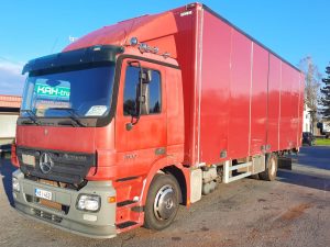 MERCEDES-BENZ ACTROS 1832 4X2 5700
