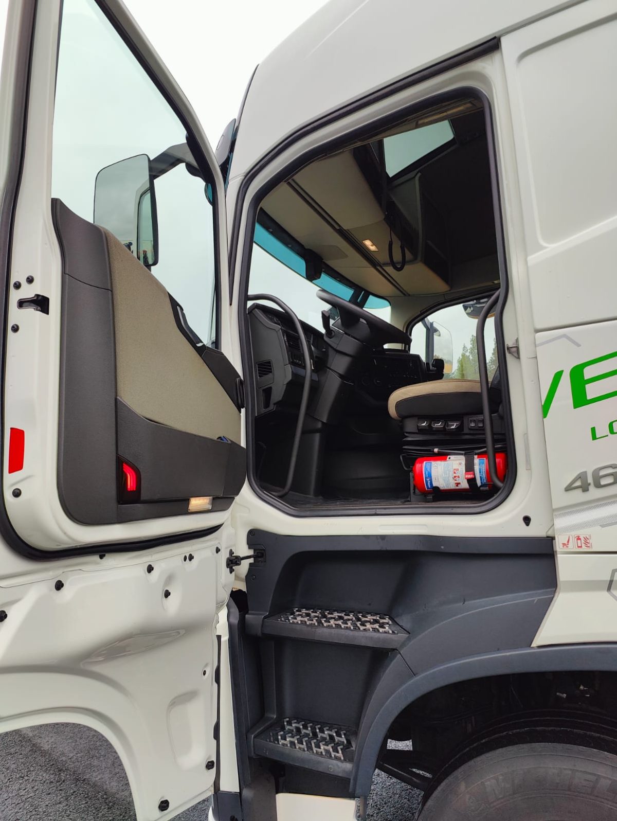 VOLVO FH-460 LNG 6X2 3900 - Image 19