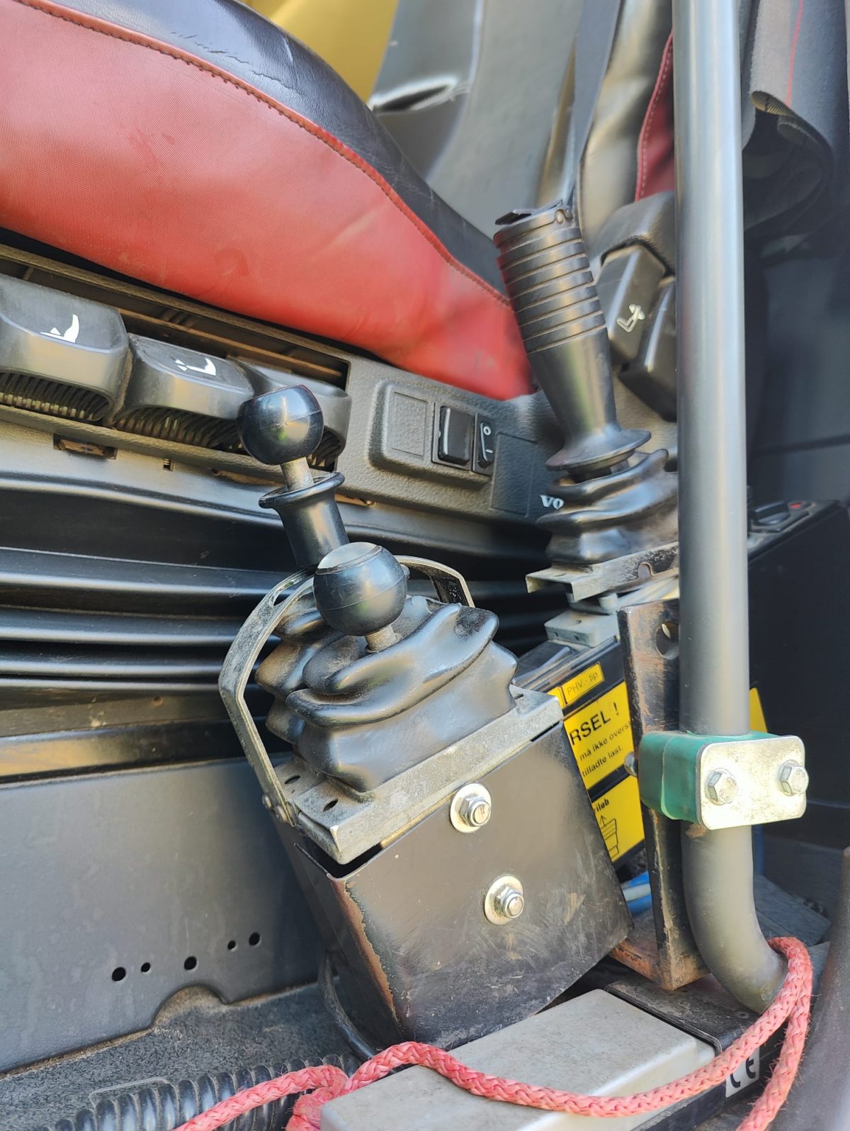 VOLVO FH-13 6X2*4 4600 - Image 11