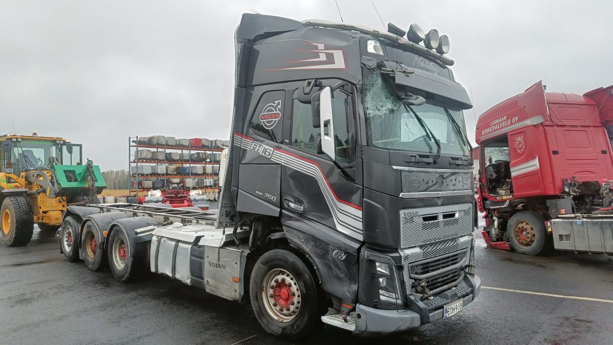 VOLVO FH-16 8X4 - Image 2