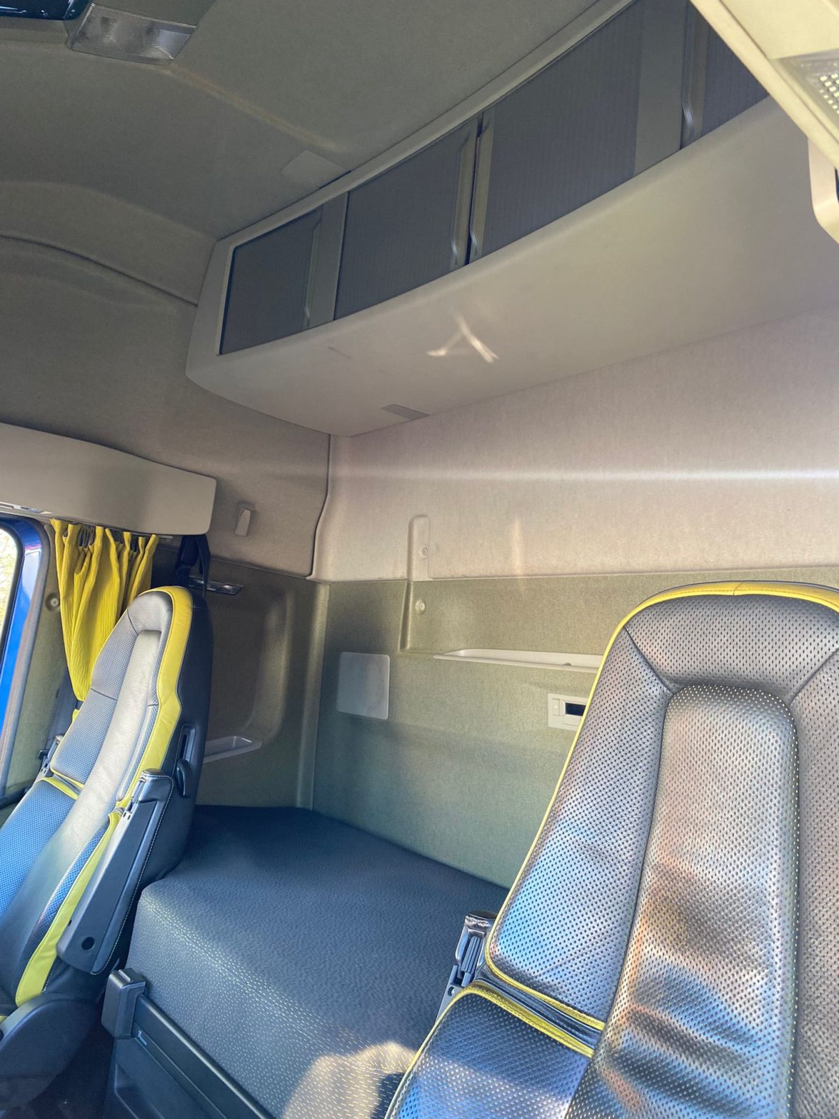 VOLVO FH-16 8X4 4300 - Image 23