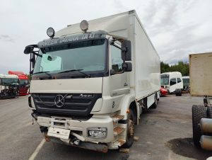 MERCEDES-BENZ AXOR 4X2