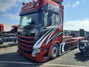 SCANIA R-650 8X4
